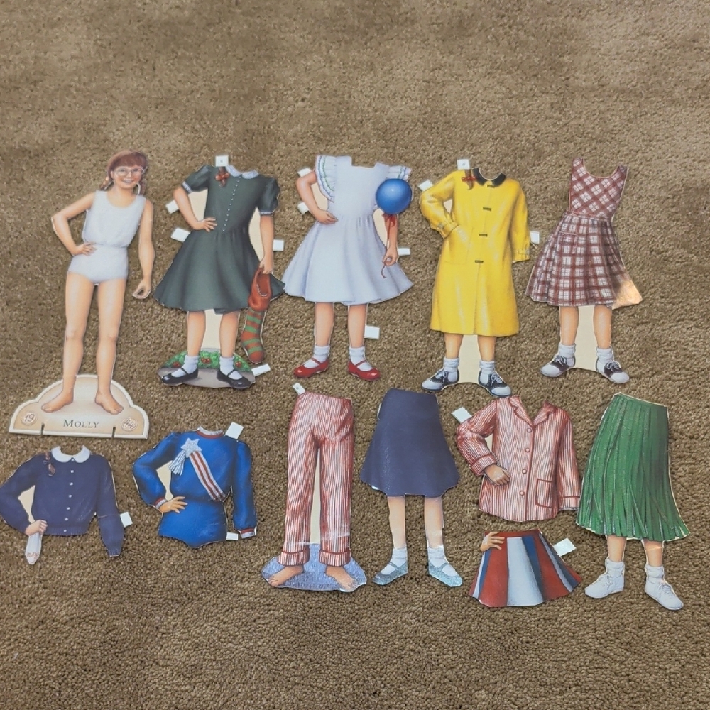 American Girl Paper Dolls Set - Green, Blue, Pink, Red - Picture 10 of 15
